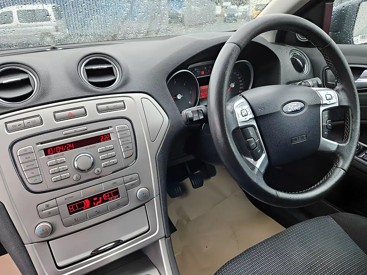 Used 2008 Ford Mondeo Zetec Black - Interior and Exterior details 12