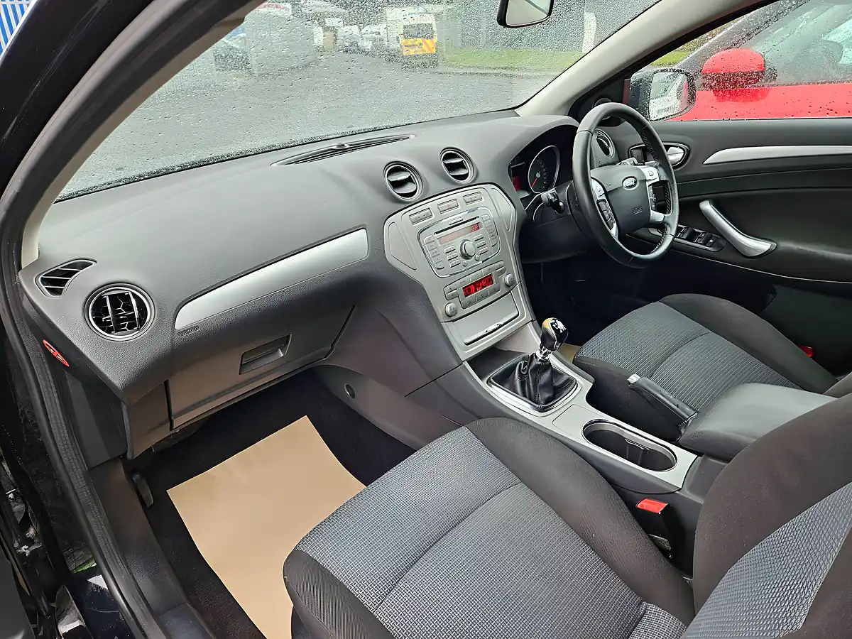 Used 2008 Ford Mondeo Zetec Black - Interior and Exterior details 7