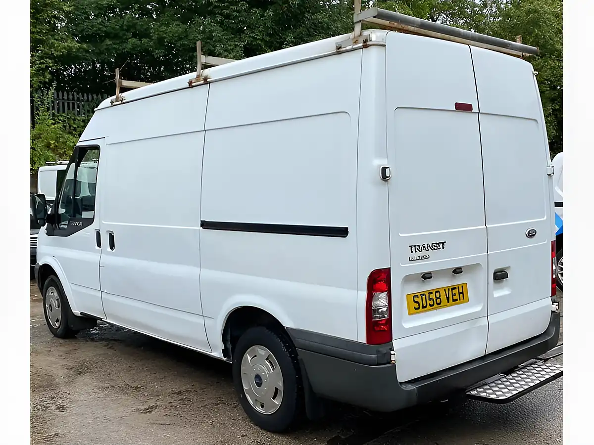 Used 2008 Ford Transit 300 L2 H2 White - Interior and Exterior details 11