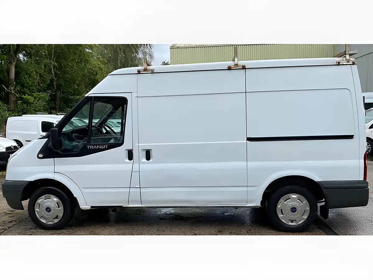 Used 2008 Ford Transit 300 L2 H2 White - Interior and Exterior details 12