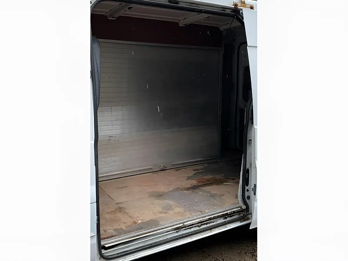 Used 2008 Ford Transit 300 L2 H2 White - Interior and Exterior details 13