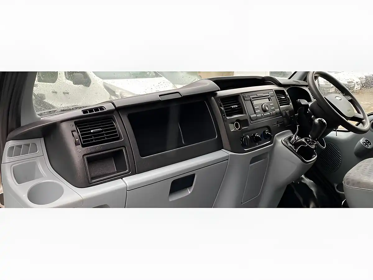 Used 2008 Ford Transit 300 L2 H2 White - Interior and Exterior details 19