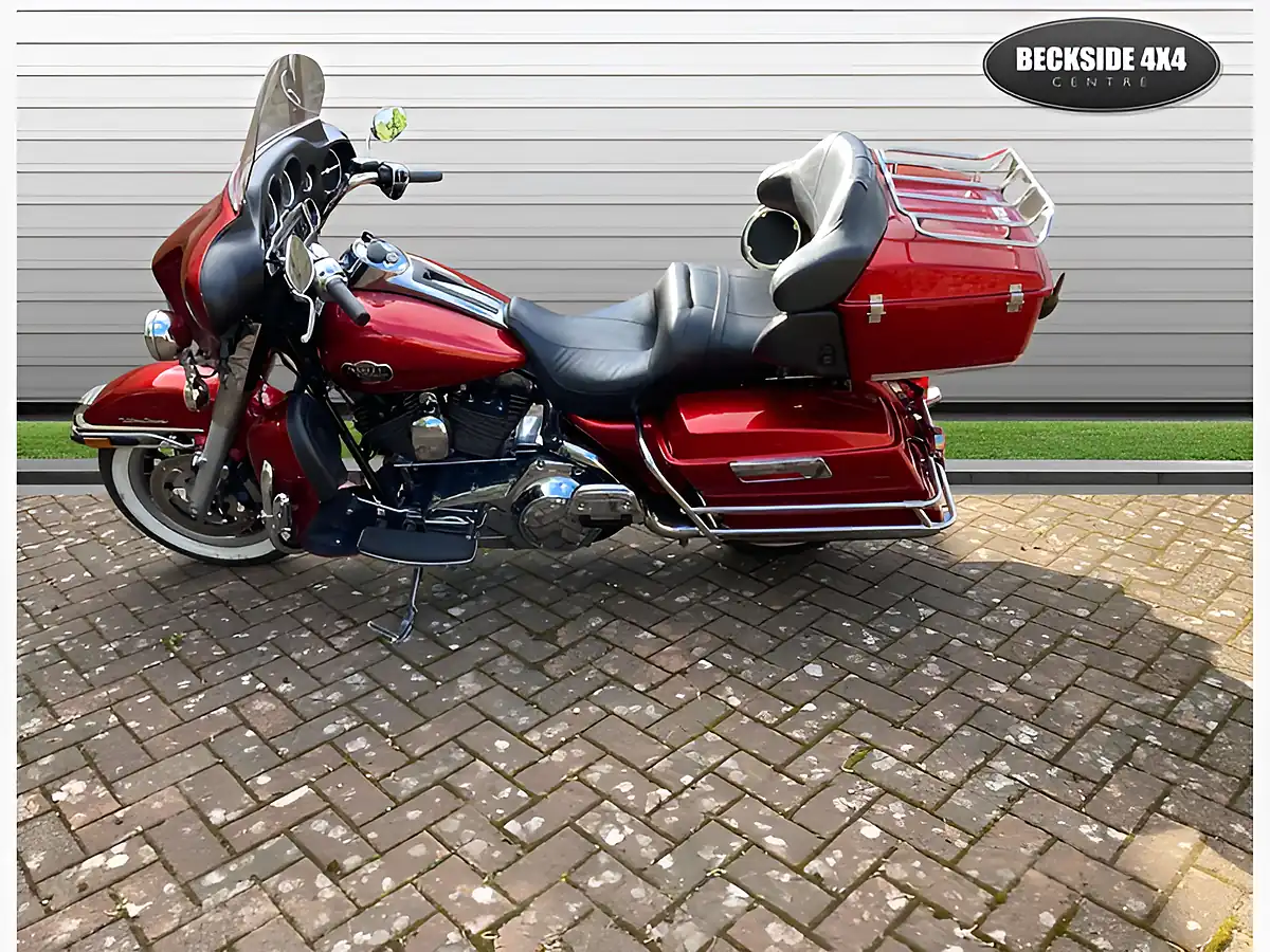 Used 2008 Harley-Davidson Electra Glide Uc 1584 Red - Interior and Exterior details 2