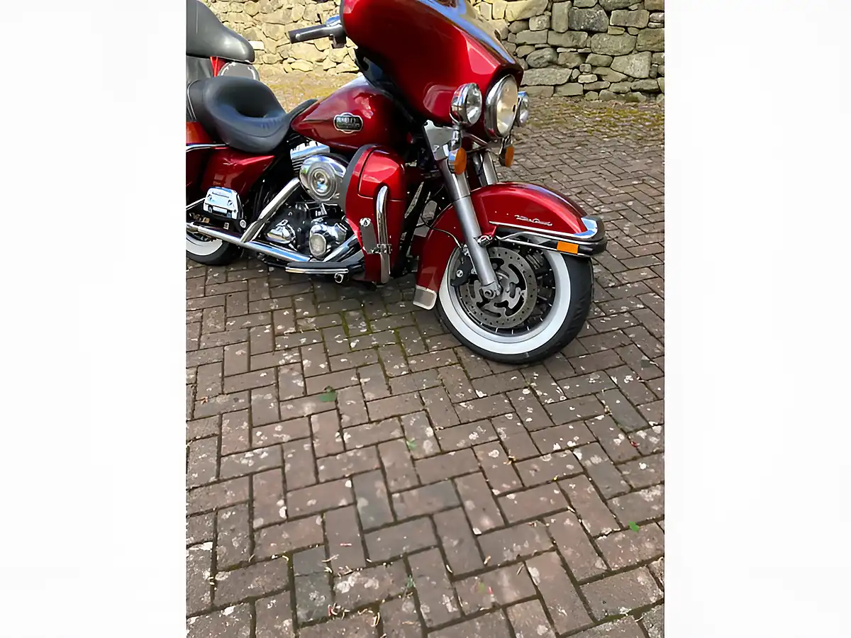 Used 2008 Harley-Davidson Electra Glide Uc Red - Interior and Exterior details 12