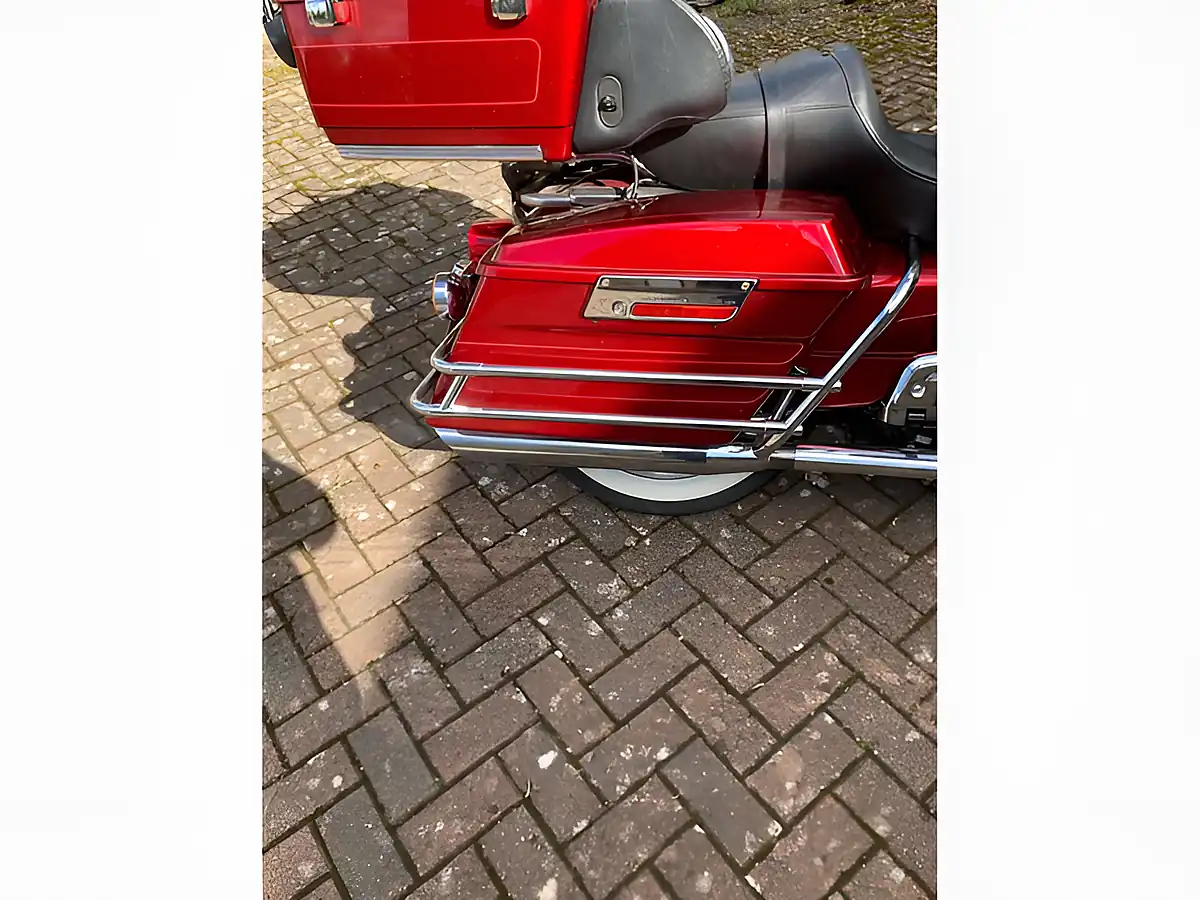 Used 2008 Harley-Davidson Electra Glide Uc Red - Interior and Exterior details 15