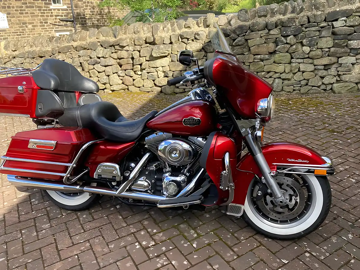 Used 2008 Harley-Davidson Electra Glide Uc Red - Interior and Exterior details 4