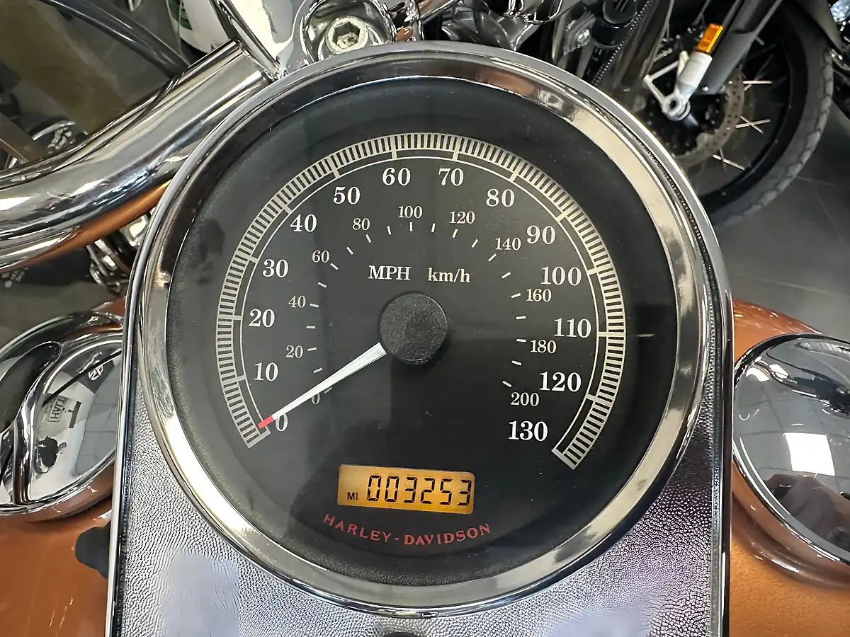 Used 2008 Harley-Davidson Softail Flstf Fat Boy 105th Anniversary Edition Orange - Interior and Exterior details 11