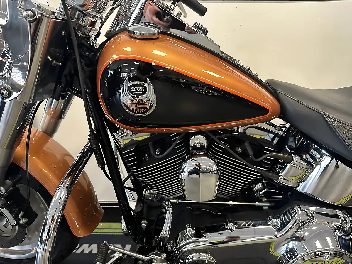 Used 2008 Harley-Davidson Softail Flstf Fat Boy 105th Anniversary Edition Orange - Interior and Exterior details 17