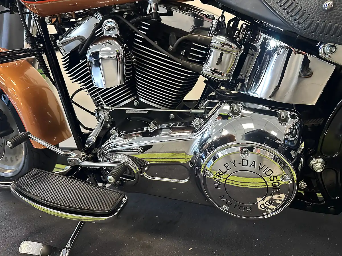 Used 2008 Harley-Davidson Softail Flstf Fat Boy 105th Anniversary Edition Orange - Interior and Exterior details 18
