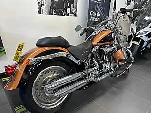 Used 2008 Harley-Davidson Softail Flstf Fat Boy 105th Anniversary Edition Orange - Interior and Exterior details 2