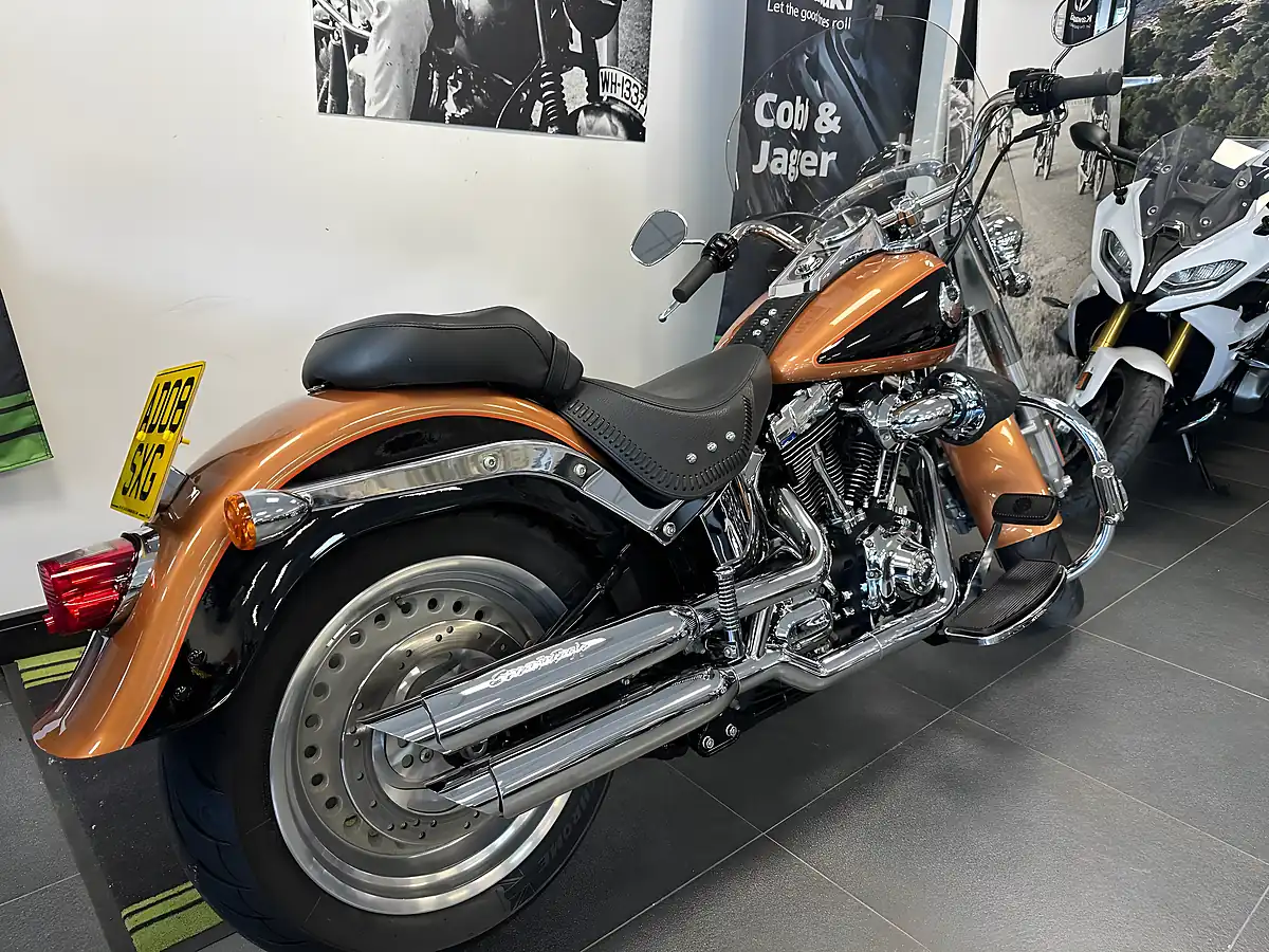 Used 2008 Harley-Davidson Softail Flstf Fat Boy 105th Anniversary Edition Orange - Interior and Exterior details 2