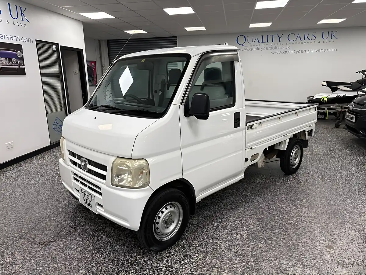 Used 2008 Honda Acty White - Front View
