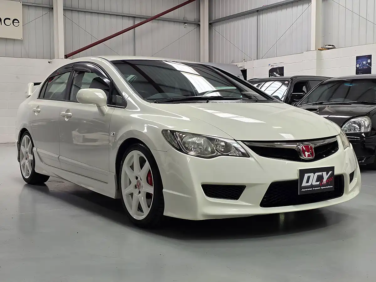 Used 2008 Honda Civic Type R White - Interior and Exterior details 10