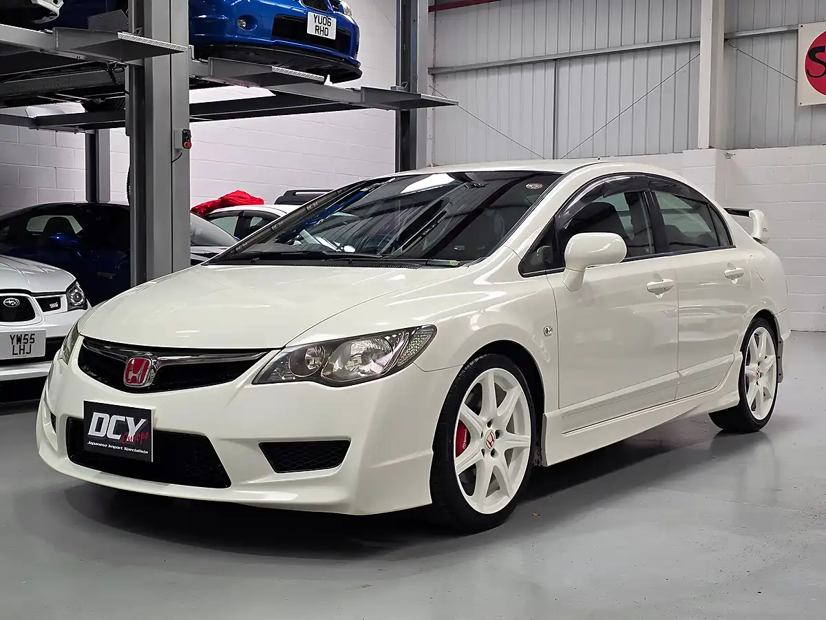 Used 2008 Honda Civic Type R White - Interior and Exterior details 17