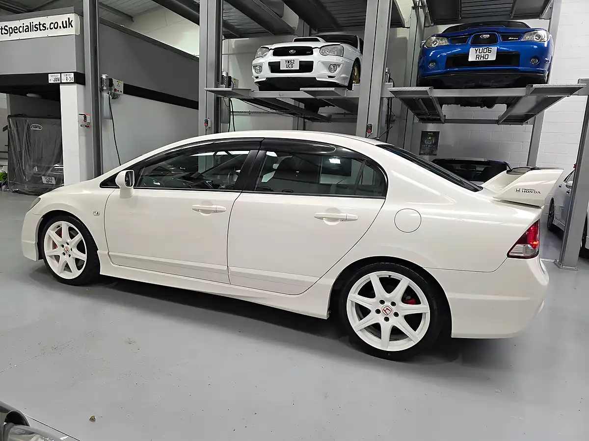 Used 2008 Honda Civic Type R White - Interior and Exterior details 8