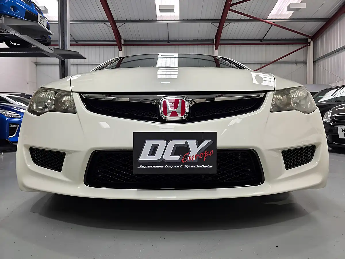 Used 2008 Honda Civic Type R White - Interior and Exterior details 9