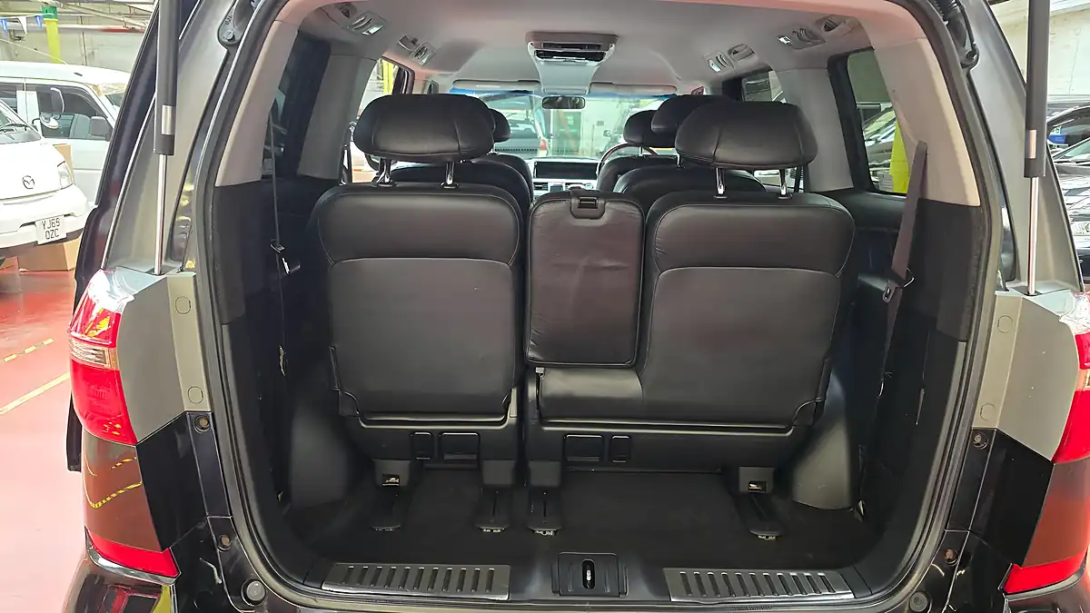 Used 2008 Honda Elysion 7 Seats Black - Interior and Exterior details 12