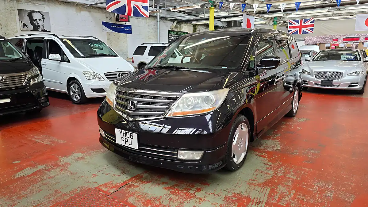 Used 2008 Honda Elysion 7 Seats Black - Interior and Exterior details 14