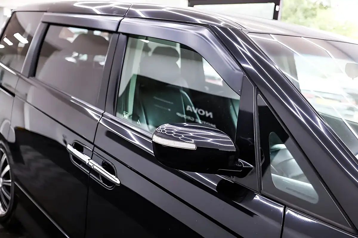 Used 2008 Honda Elysion Black - Interior and Exterior details 12