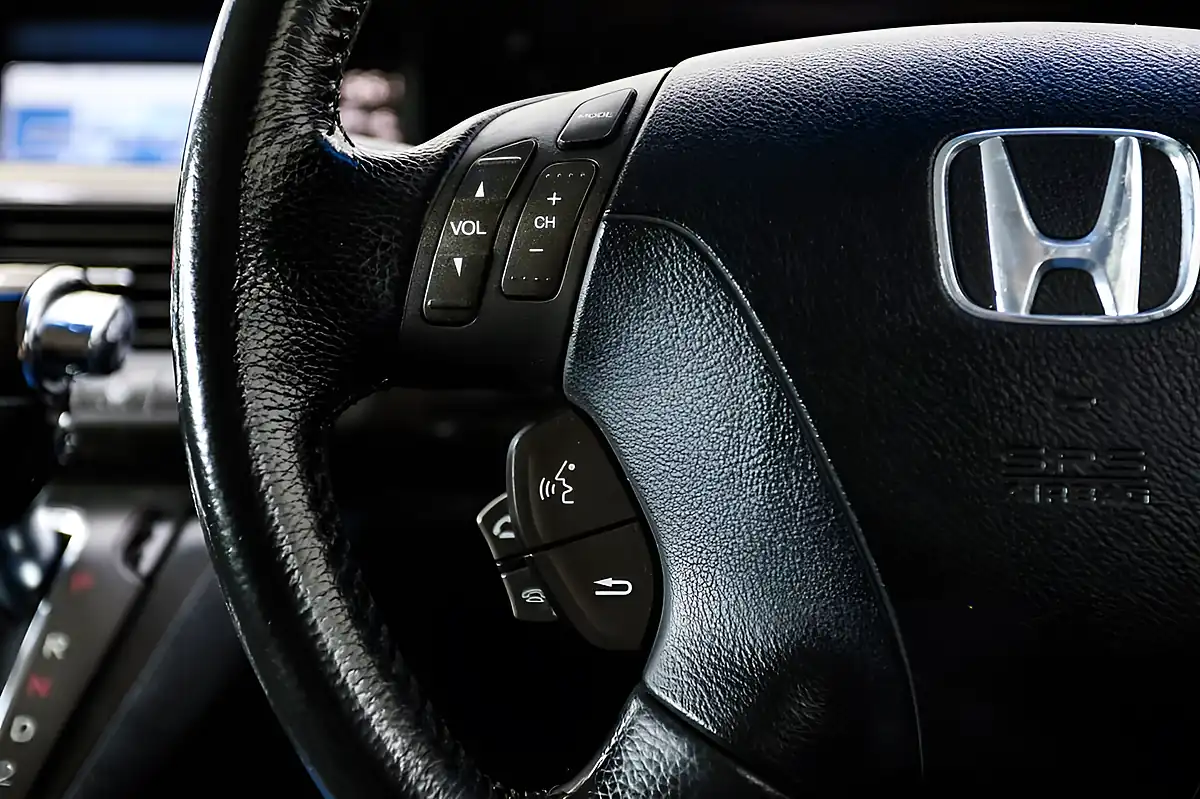 Used 2008 Honda Elysion Black - Interior and Exterior details 16