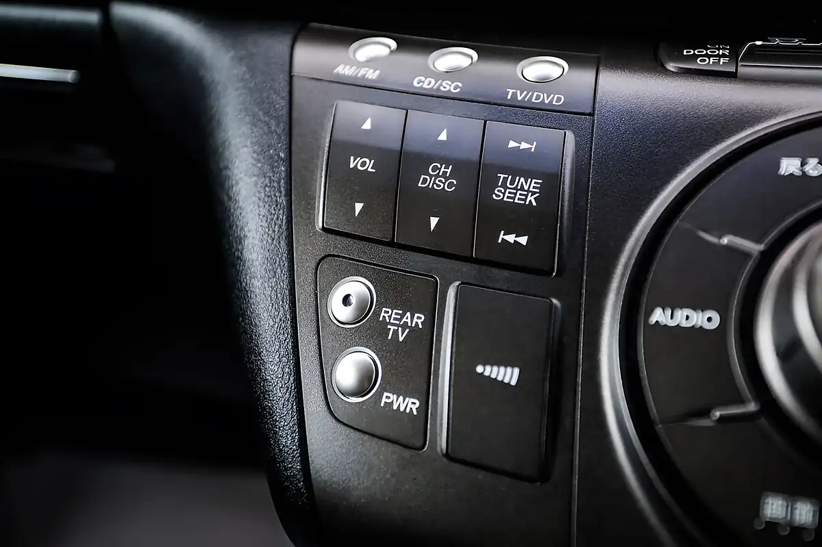 Used 2008 Honda Elysion Black - Interior and Exterior details 19