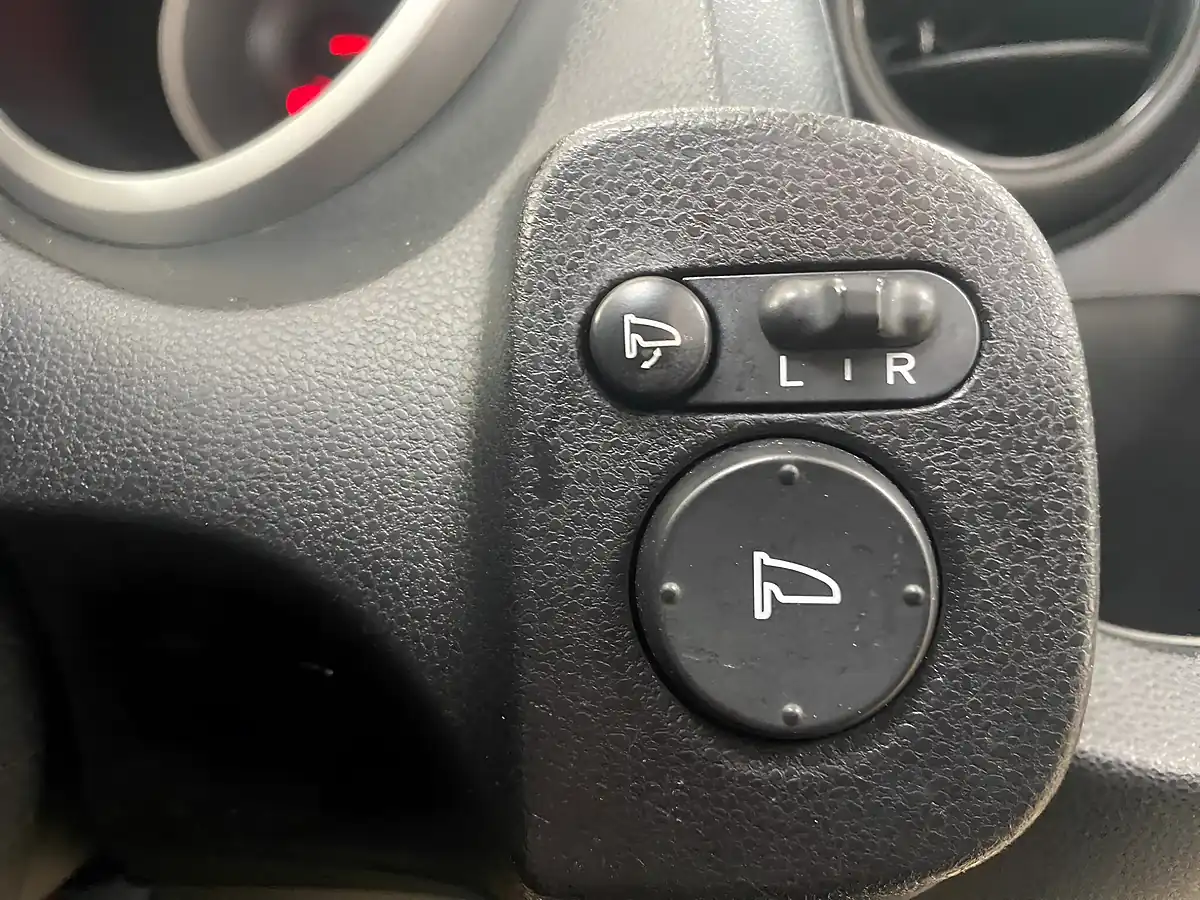 Used 2008 Honda Jazz Es Purple - Interior and Exterior details 15