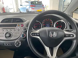 Used 2008 Honda Jazz Es Purple - Interior and Exterior details 9