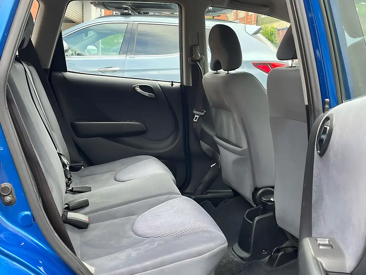 Used 2008 Honda Jazz Se Blue - Interior and Exterior details 10