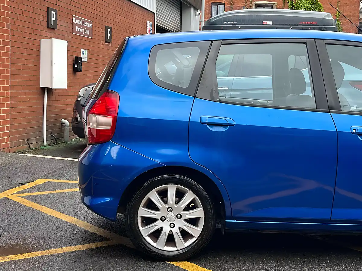Used 2008 Honda Jazz Se Blue - Interior and Exterior details 8