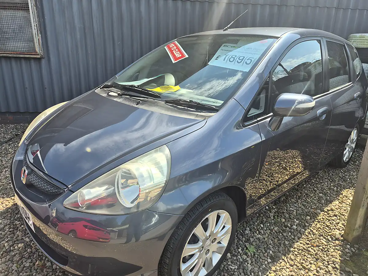 Used 2008 Honda Jazz Se Grey - Interior and Exterior details 2