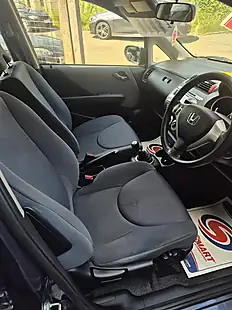 Used 2008 Honda Jazz Se Grey - Interior and Exterior details 9