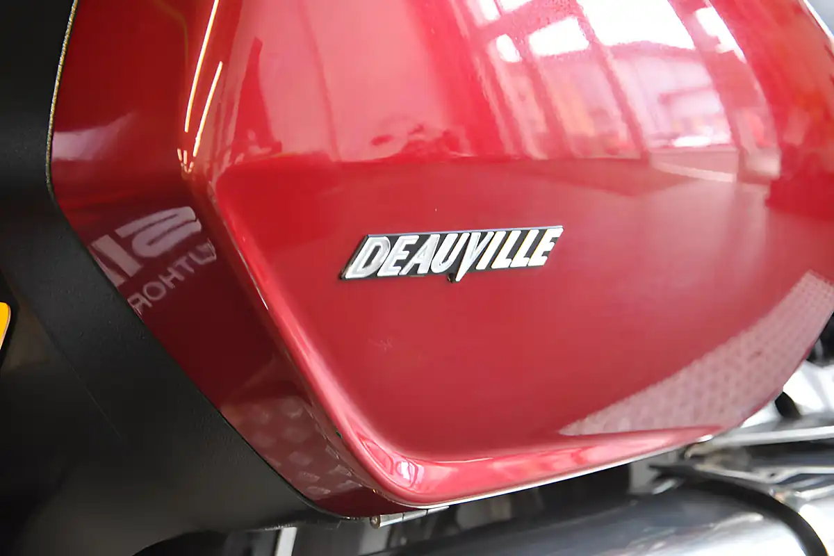 Used 2008 Honda NT700 Deauville Red - Interior and Exterior details 19