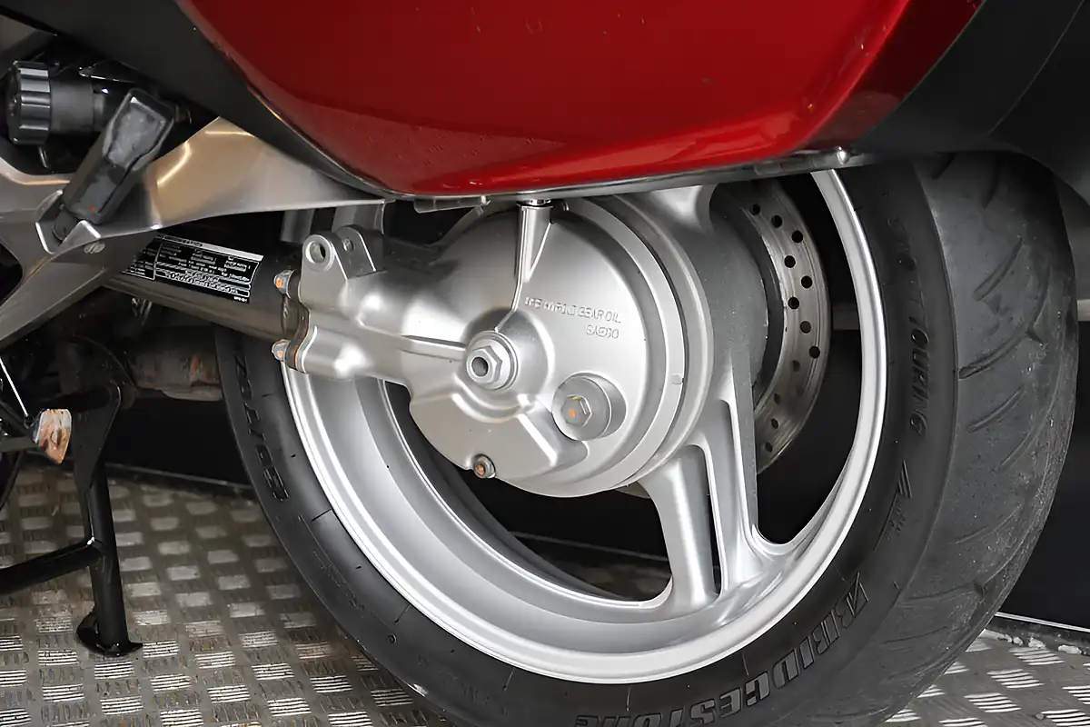 Used 2008 Honda NT700 Deauville Red - Interior and Exterior details 6