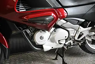 Used 2008 Honda NT700 Deauville Red - Interior and Exterior details 9