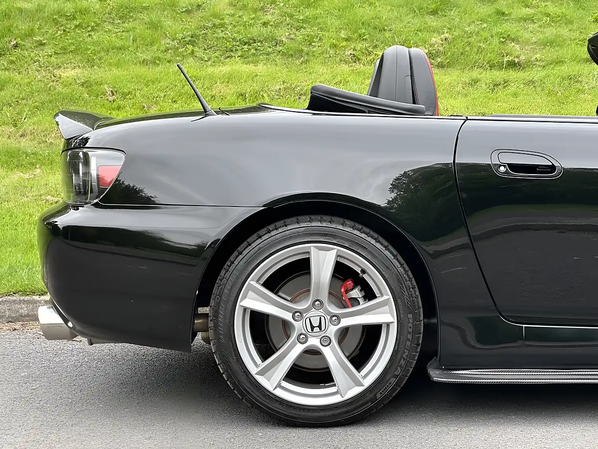 Used 2008 Honda S2000 Roadster Black - Interior and Exterior details 10