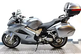 Used 2008 Honda VFR800 Silver - Interior and Exterior details 9