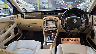 Used 2008 Jaguar X-Type Saloon White - Interior and Exterior details 3