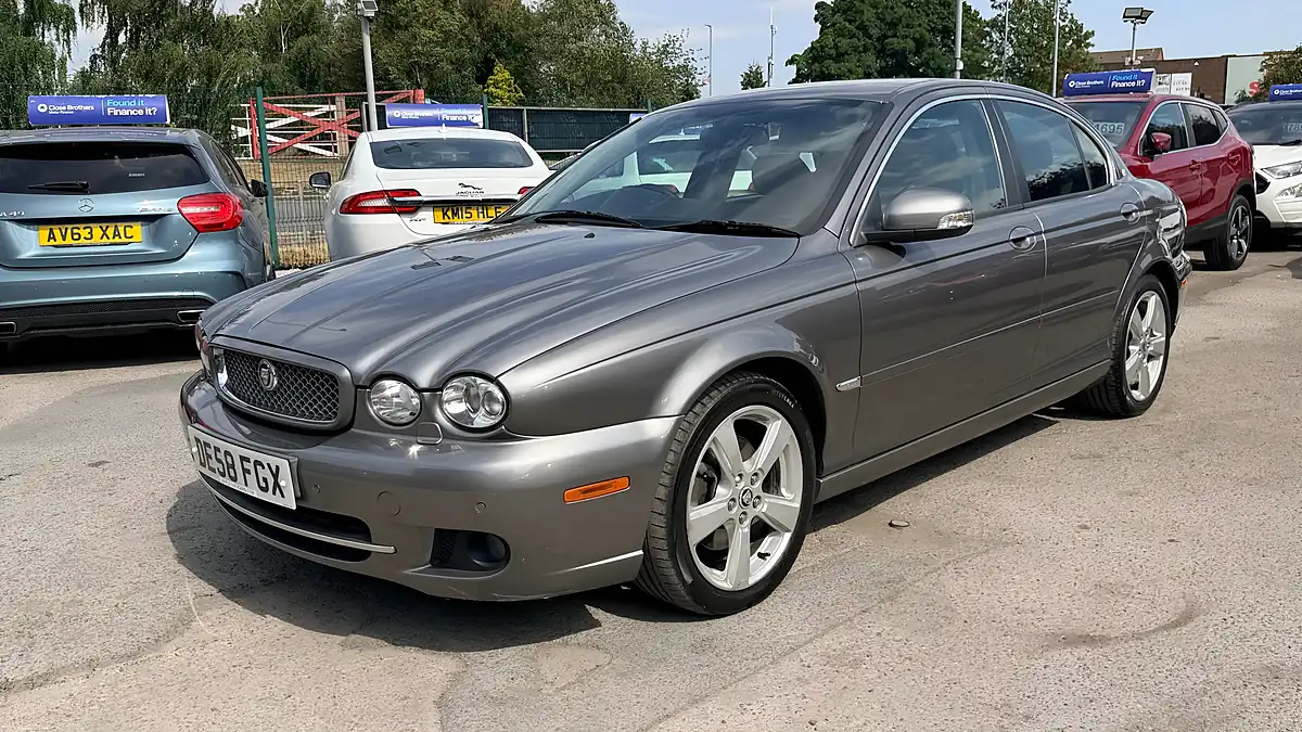 Used 2008 Jaguar X-Type Se Grey - Interior and Exterior details 7