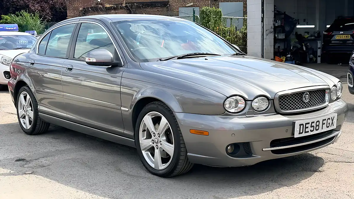 Used 2008 Jaguar X-Type Se Grey - Interior and Exterior details 9