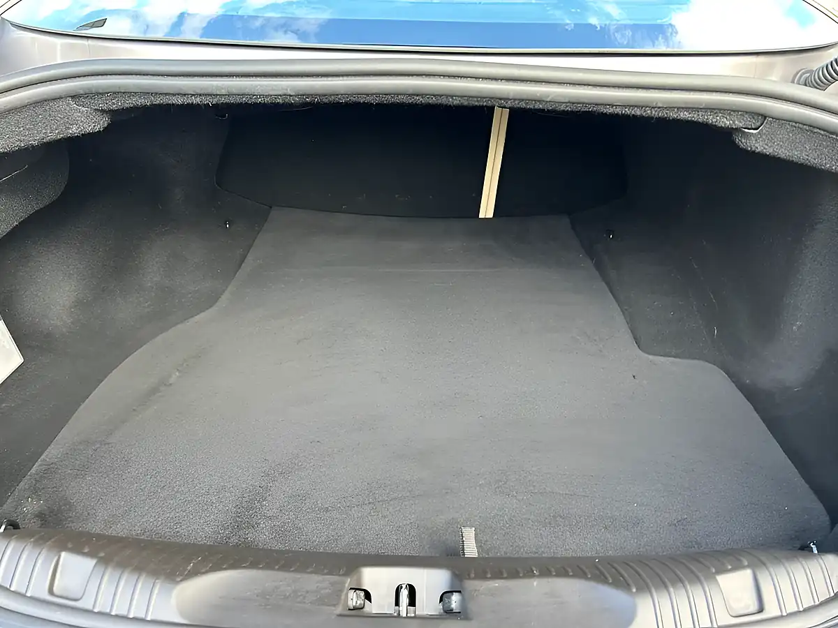 Used 2008 Jaguar Xf Luxury Grey - Interior and Exterior details 16