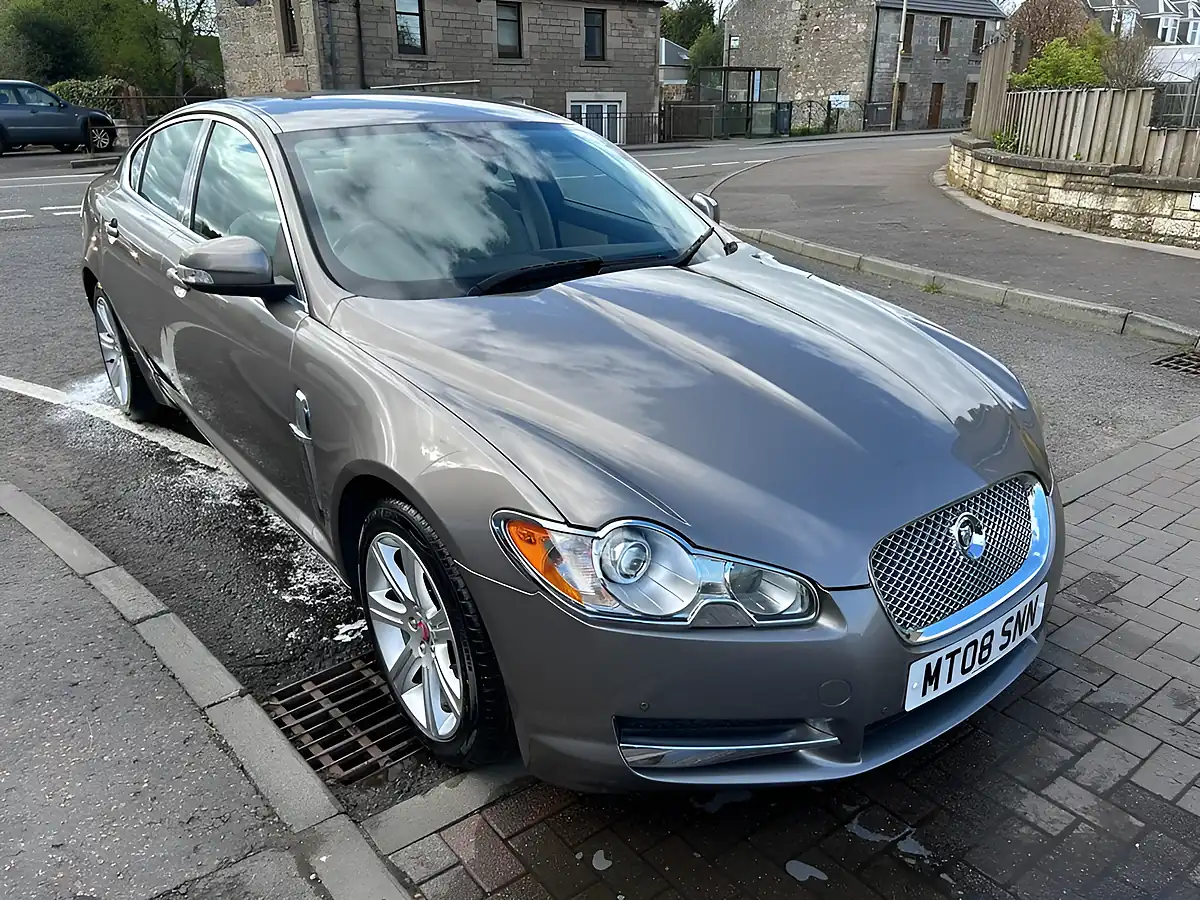 Used 2008 Jaguar Xf Luxury Grey - Interior and Exterior details 4