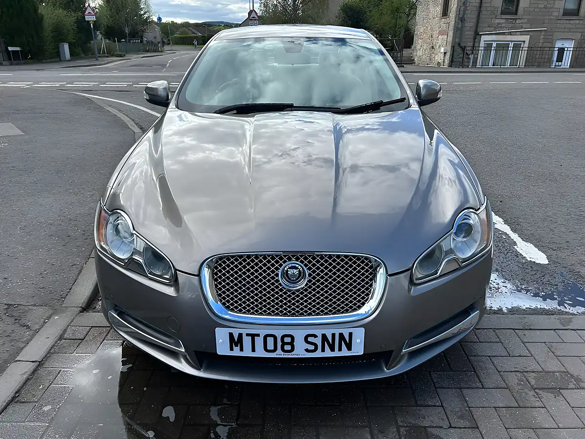 Used 2008 Jaguar Xf Luxury Grey - Interior and Exterior details 6