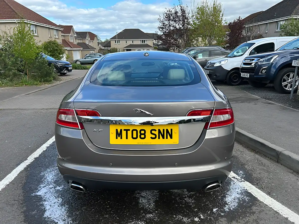 Used 2008 Jaguar Xf Luxury Grey - Interior and Exterior details 7