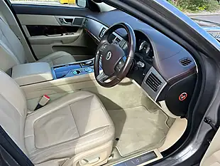 Used 2008 Jaguar Xf Luxury Grey - Interior and Exterior details 8