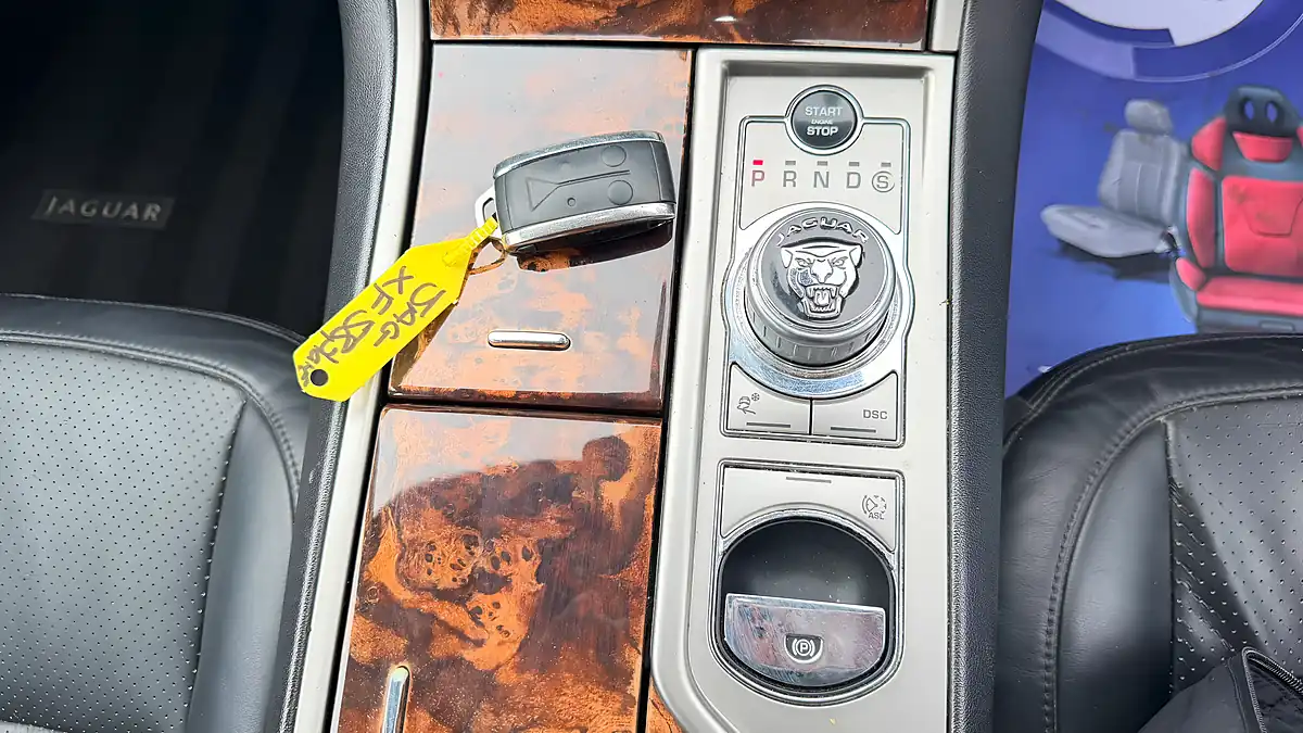 Used 2008 Jaguar Xf Premium Luxury Black - Interior and Exterior details 14