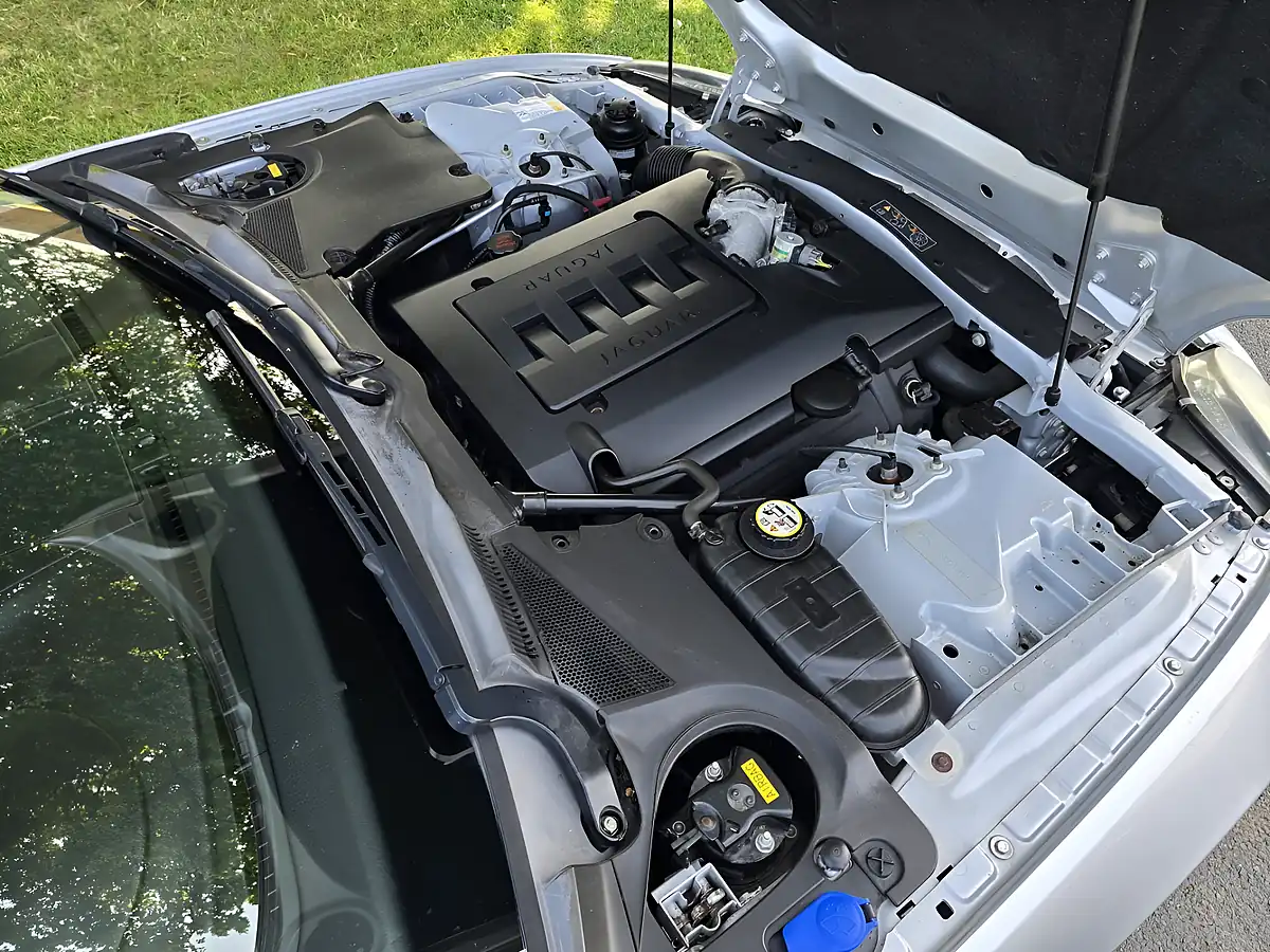 Used 2008 Jaguar Xk Silver - Interior and Exterior details 20