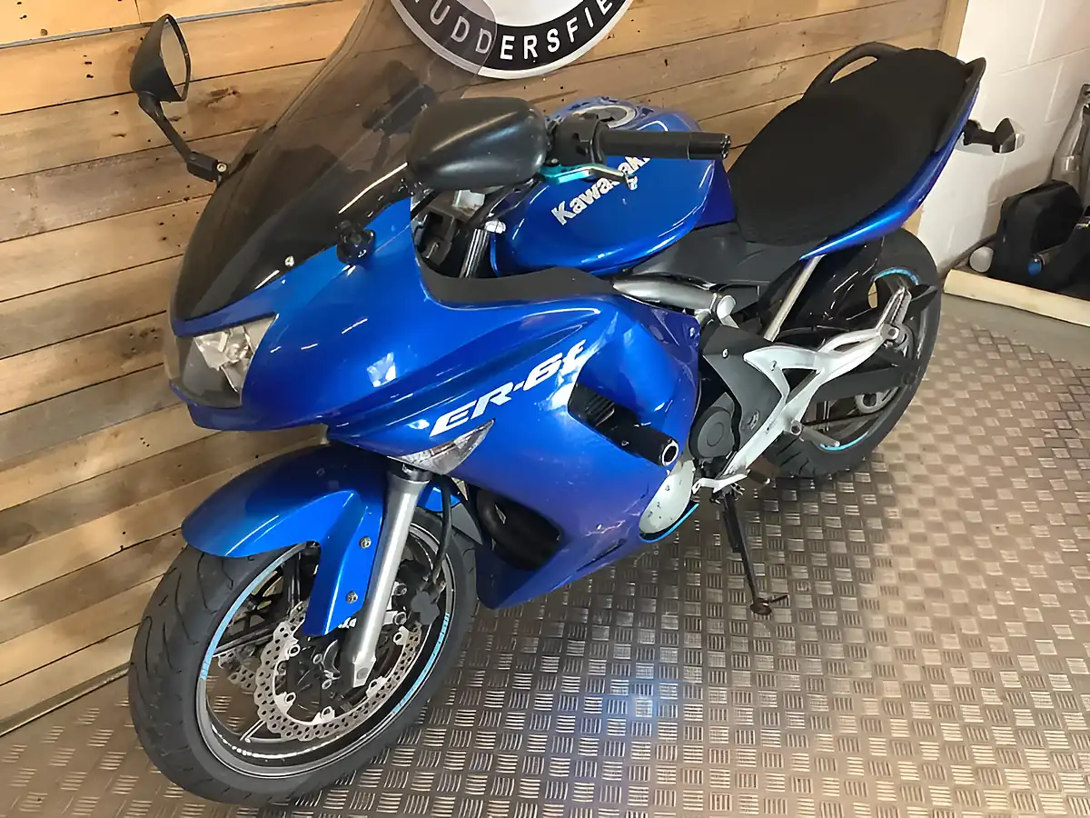 Used 2008 Kawasaki ER-6N - Interior and Exterior details 3