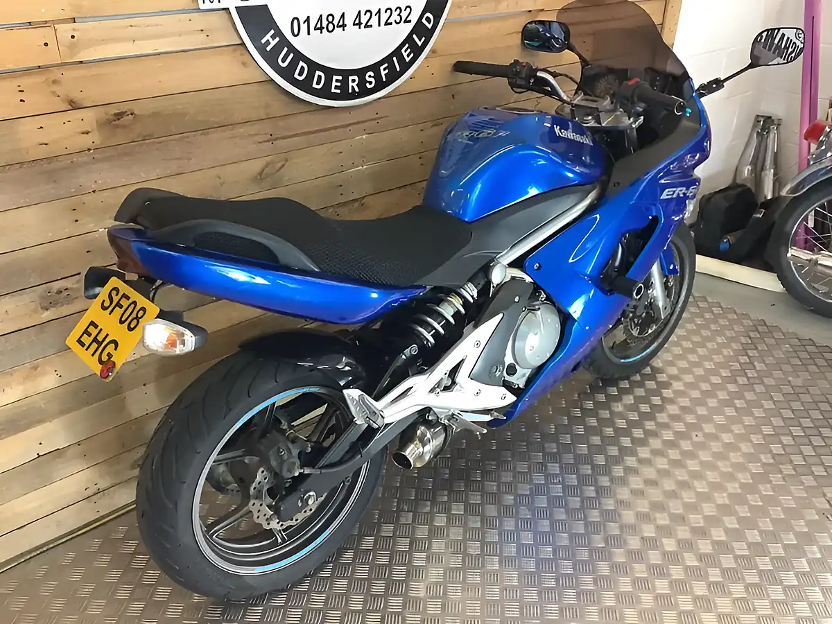 Used 2008 Kawasaki ER-6N - Interior and Exterior details 4