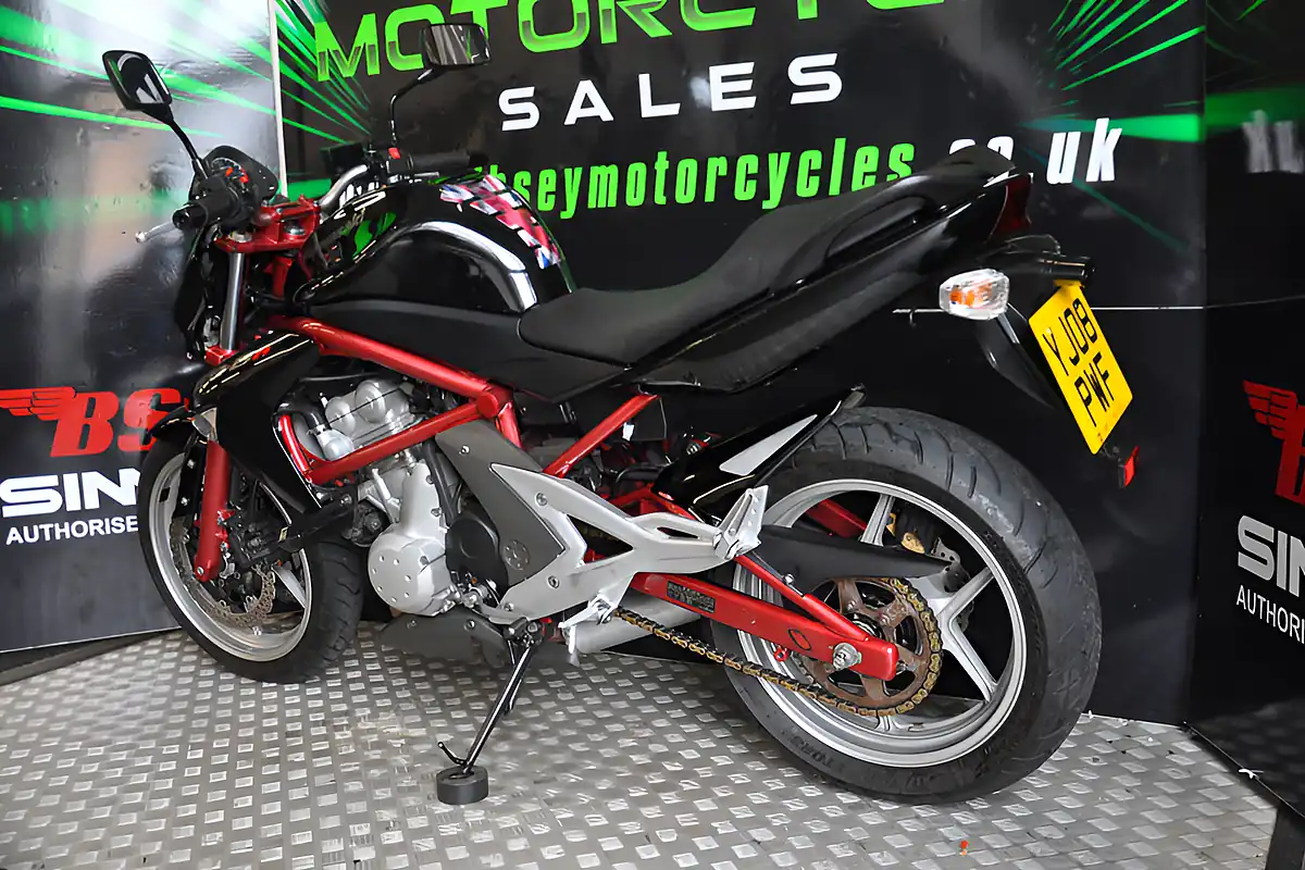Used 2008 Kawasaki ER6-F Black - Interior and Exterior details 16