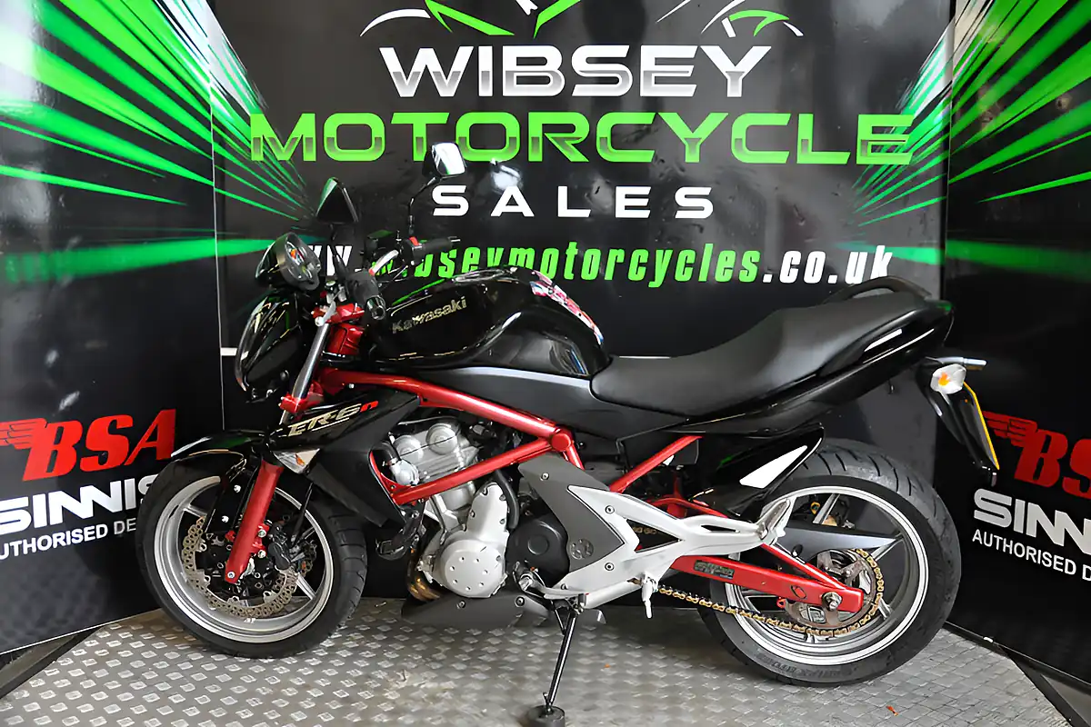 Used 2008 Kawasaki ER6-F Black - Interior and Exterior details 17